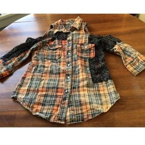 Gimmicks by BKE Buckle Plaid flannel